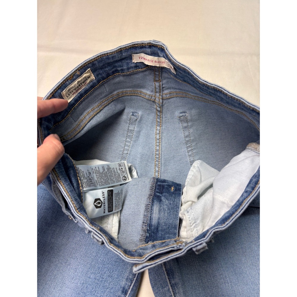 Levis Premium 725 High Rise Bootcut Jeans Blue Denim 27x32 18759-0116 - Picture 4 of 16